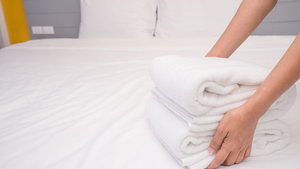 桑蚕丝被为什么会越盖越薄？